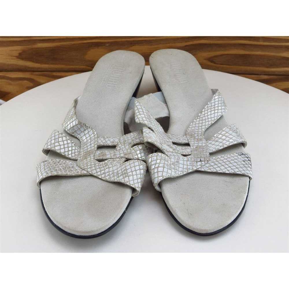 Munro Size 7 Sandal Slide Silver Leather Women N - image 3