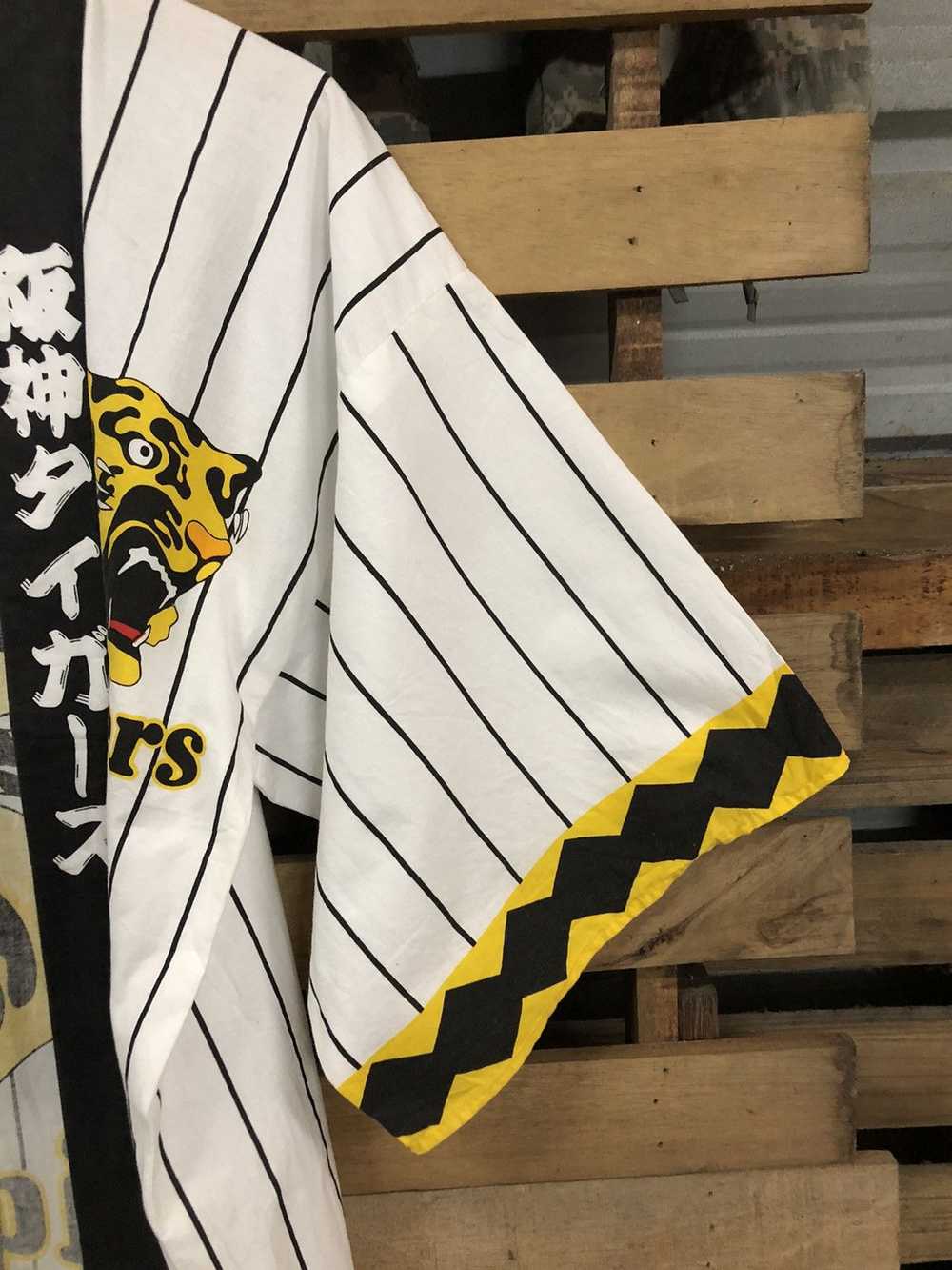 Japanese Brand × MLB × Vintage Vintage Hanshin Ti… - image 6