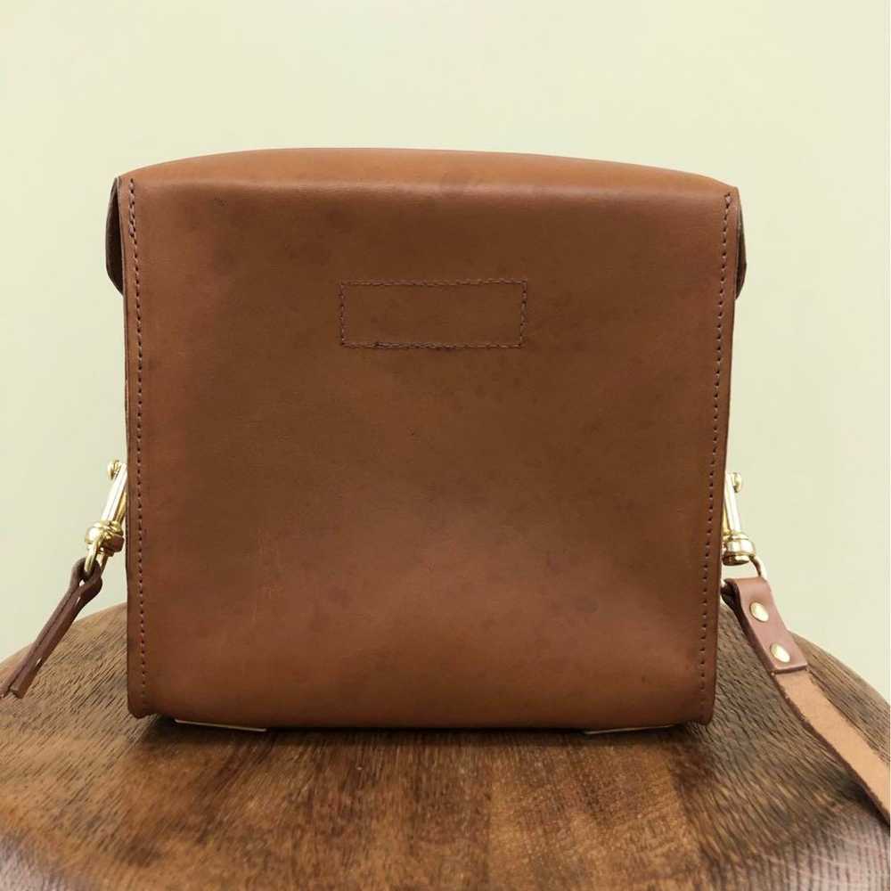 【SOPHIE HULME】 BROWN×gold Shoulder Box Bag - image 4