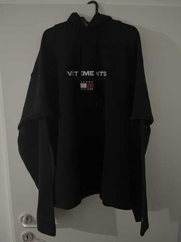 Vetements Vetements x Tommy Hilfiger Hoodie