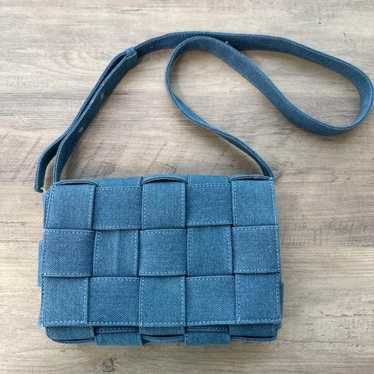 Denim shoulder bag. - image 1