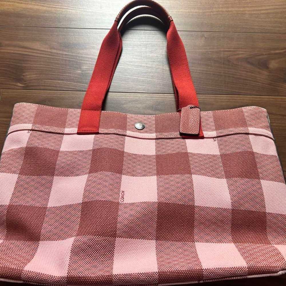 Direct store purchase COACH tote bag in excellent… - image 2