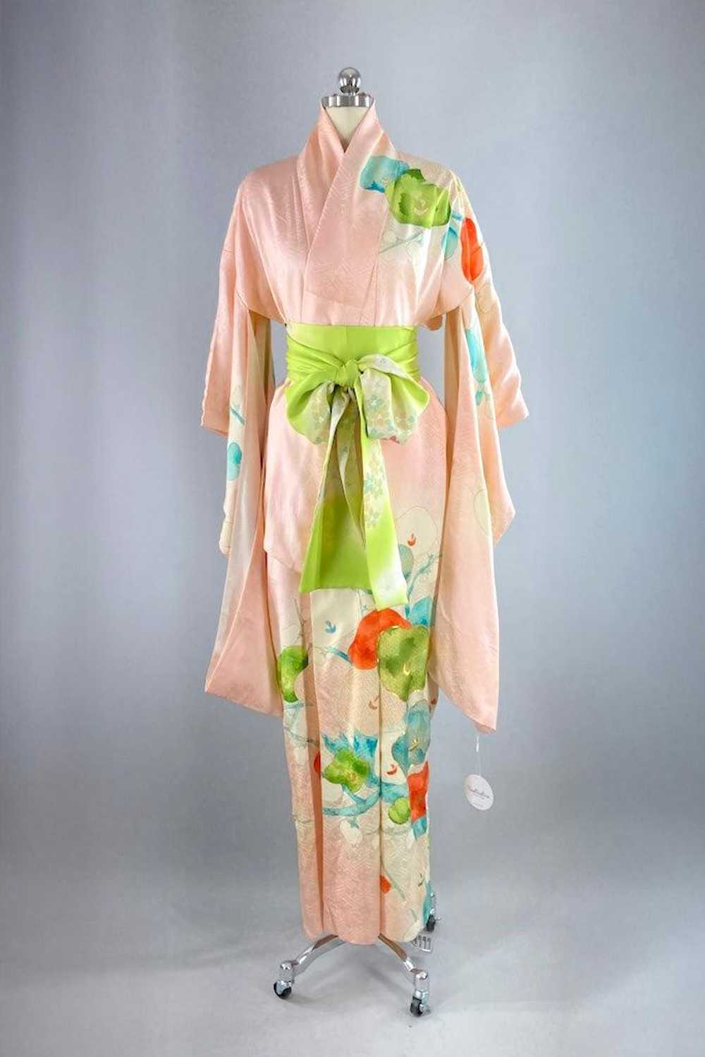 Vintage 1960s Peach Silk Furisode Kimono - image 1