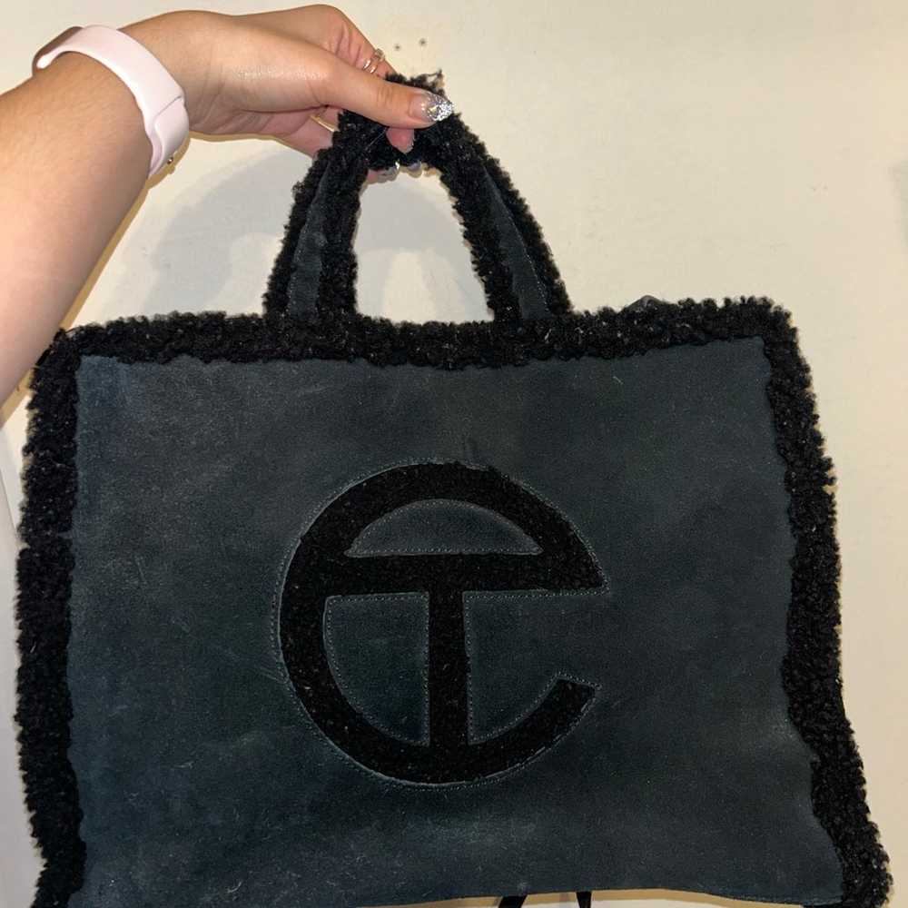 ugg x telfar bag medium black - image 1