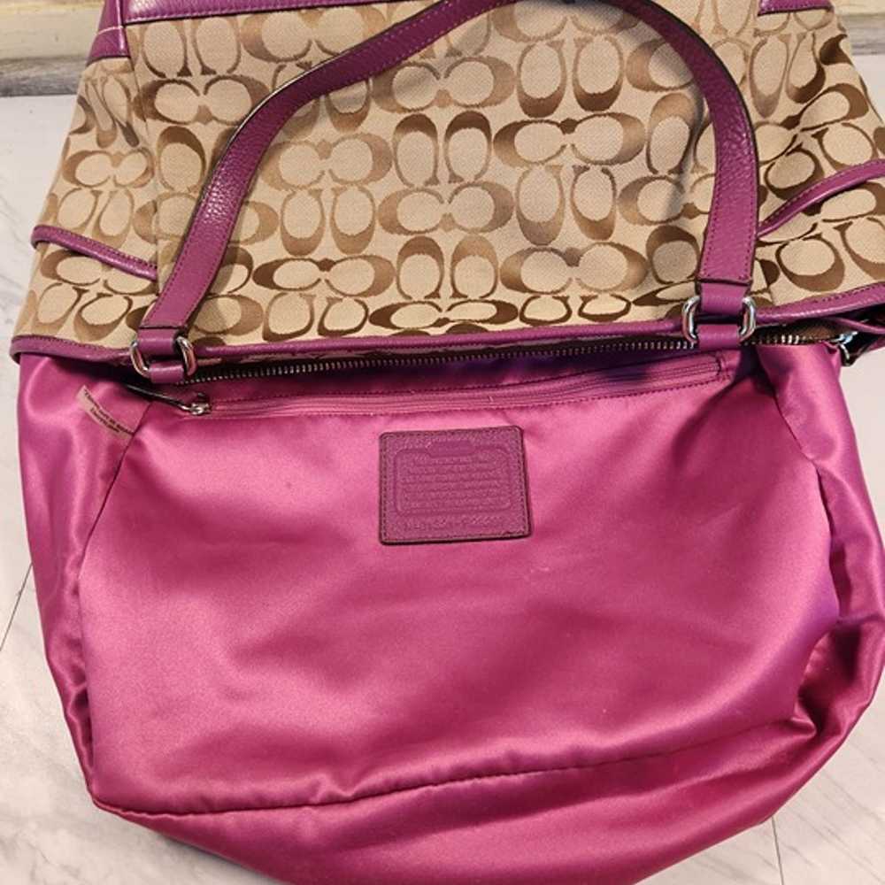 Like New Coach Park Signature Carrie Tote Bag Pur… - image 10