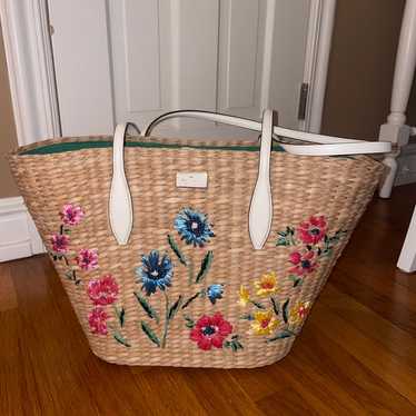 Kate spade garden bouquet embroidered straw tote