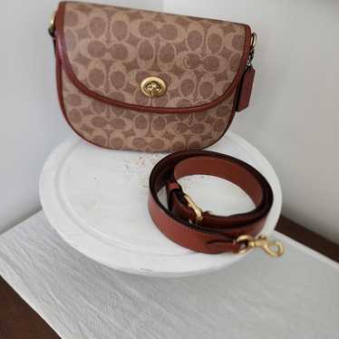 Coach Willow Saddle Bag EUC Signature Rust - image 1