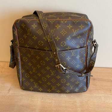 Authentic Louis Vuitton monogram crossbody