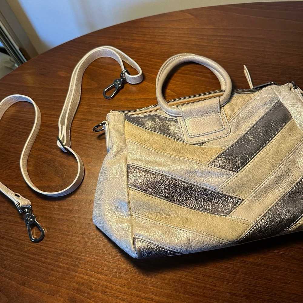 Hobo Sheila crossbody/handbag - image 3