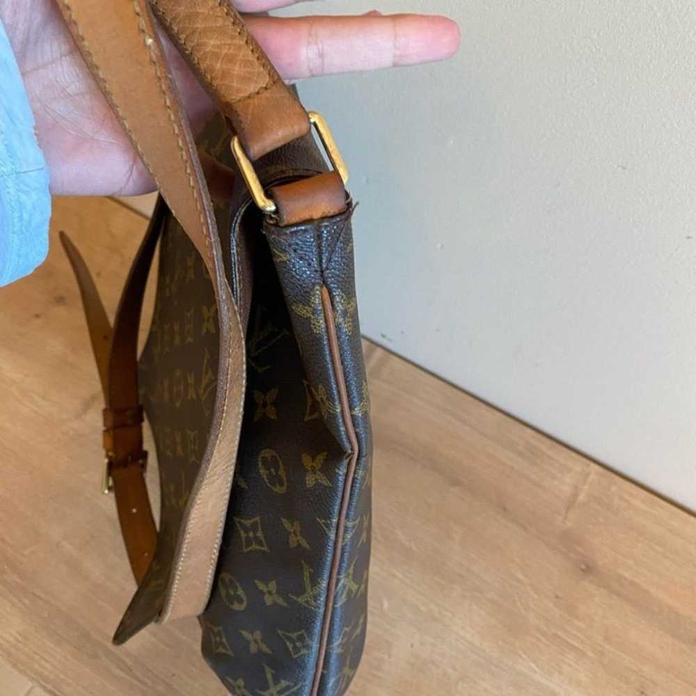 Authentic Louis Vuitton Salsa GM crossbody - image 5