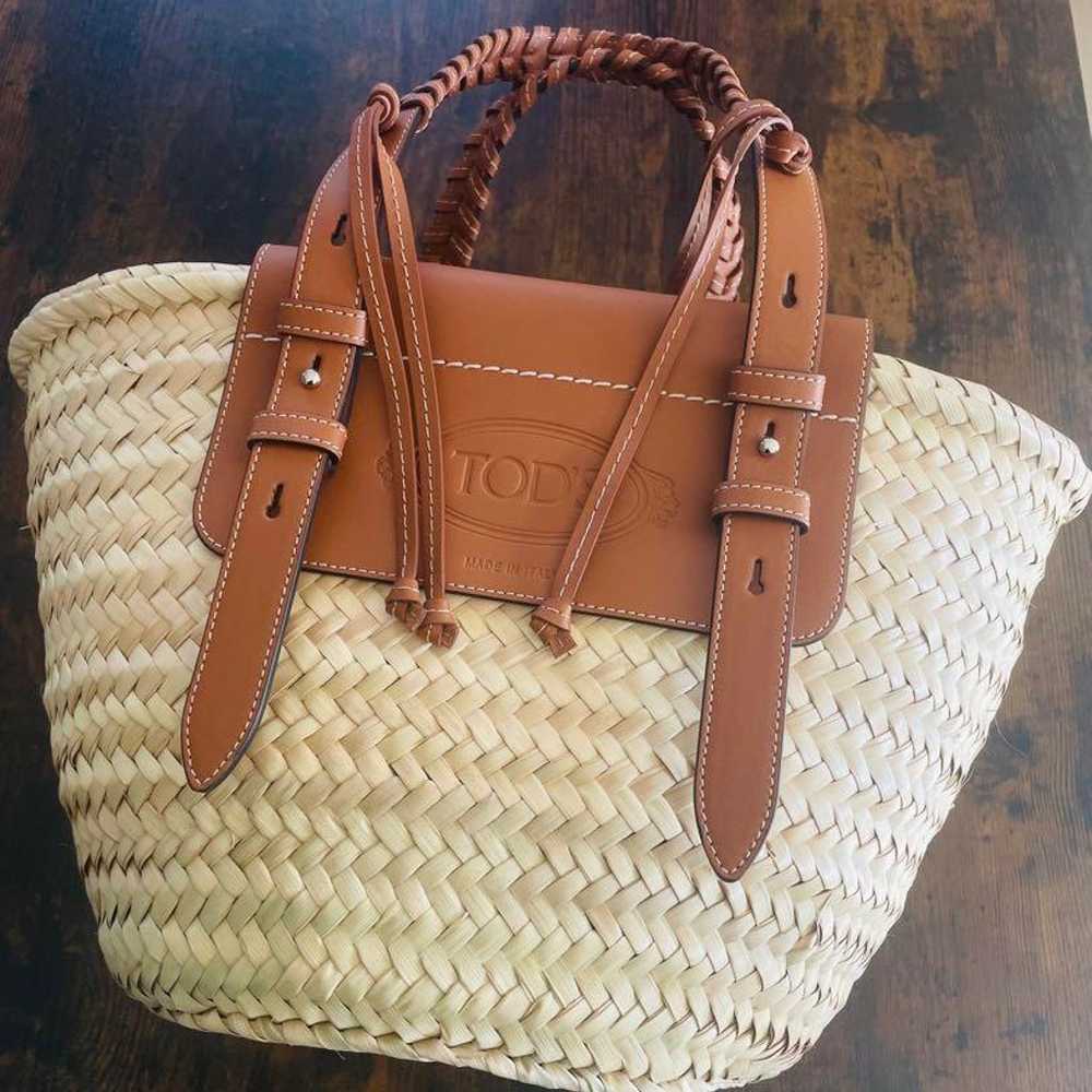 TOD'S basket bag medium size beige and brown - image 1