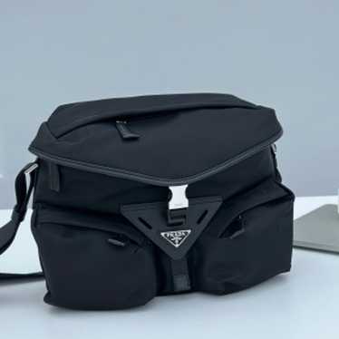 Single shoulder crossbody messenger bag - image 1