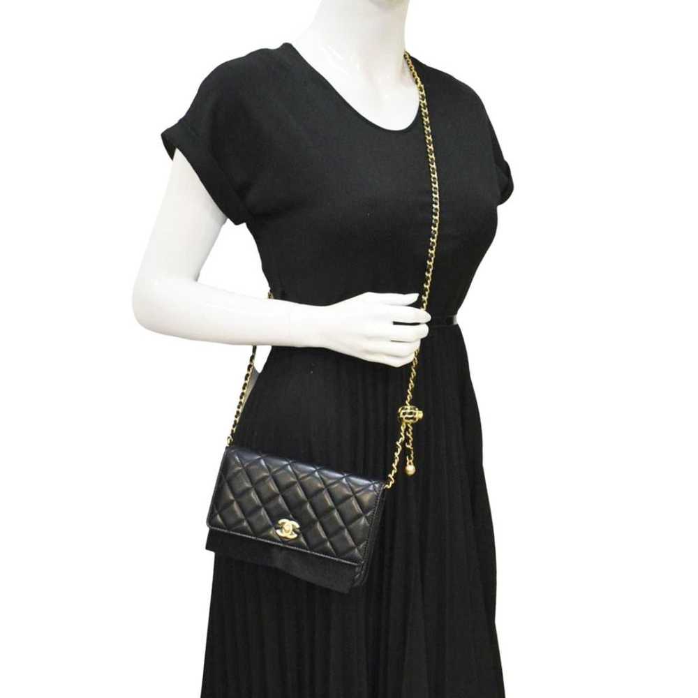 Chanel Leather crossbody bag - image 3