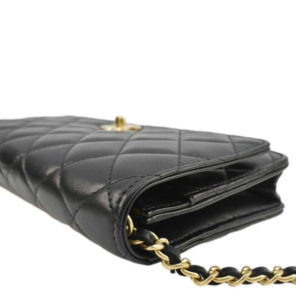 Chanel Leather crossbody bag - image 7