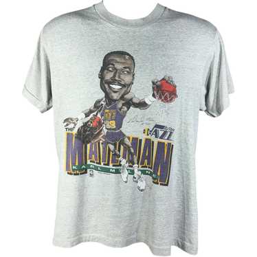 RARE selling VINTAGE 1980’s Karl Malone Utah Jazz shirt