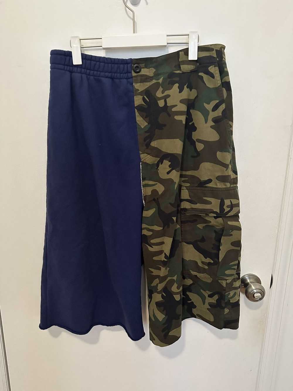 Balenciaga 50/50 Cargo Shorts - image 4