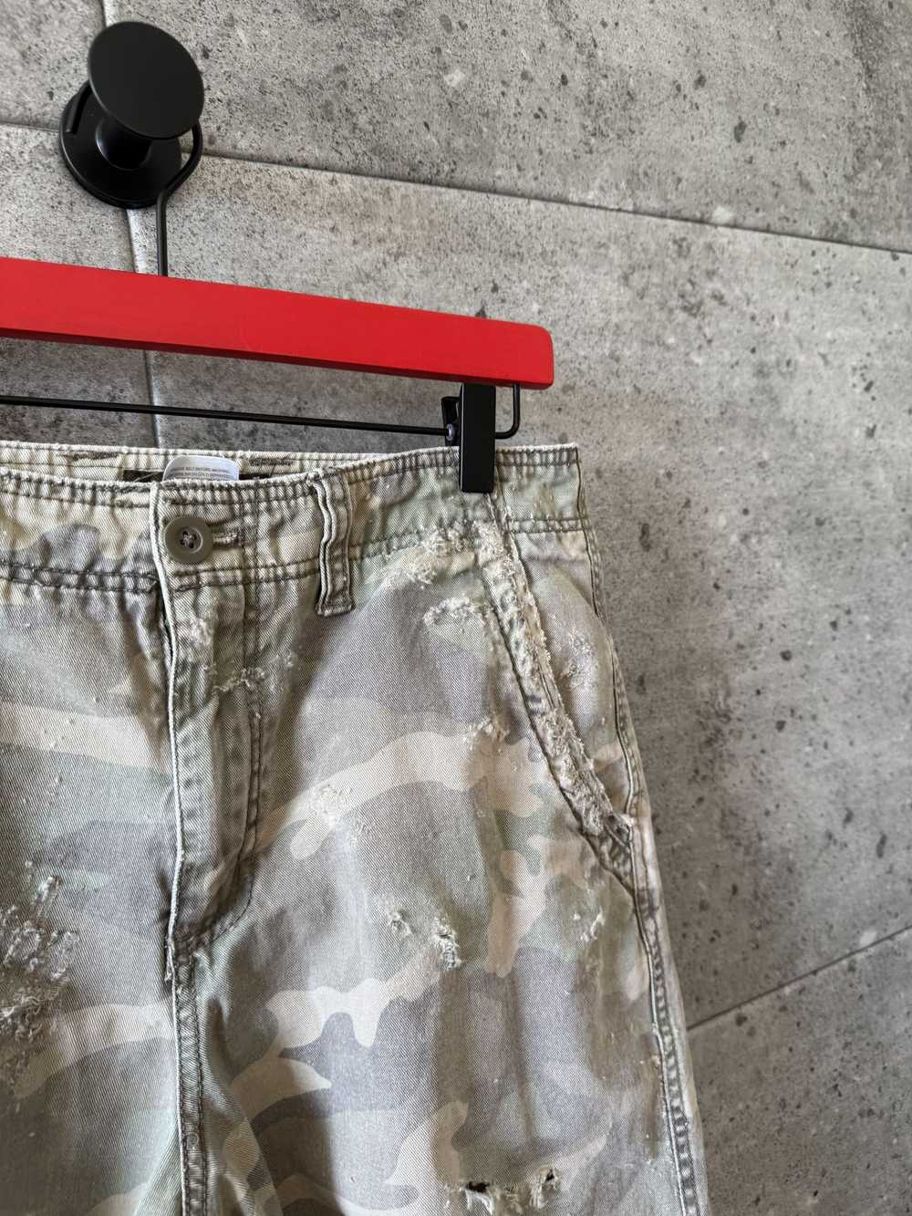 Vintage Vintage thrashed shredded camo army shorts - image 7