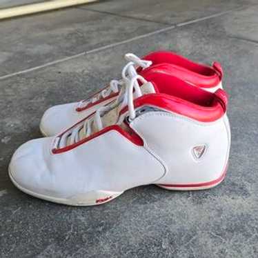 Reebok rbk above the - Gem