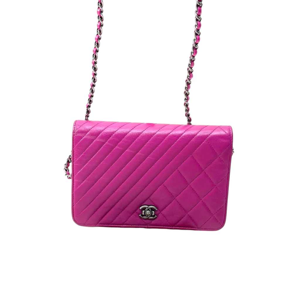 Product Details Chanel Purple Quilted Lambskin Le… - image 2