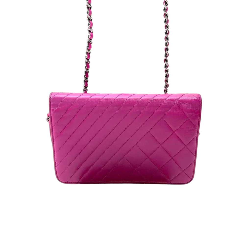 Product Details Chanel Purple Quilted Lambskin Le… - image 3