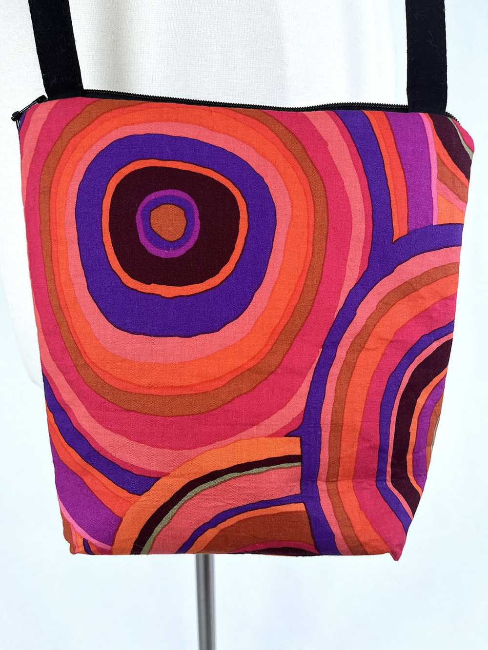 Black & Peach Multi-Color Circles Shoulder Purse - image 6