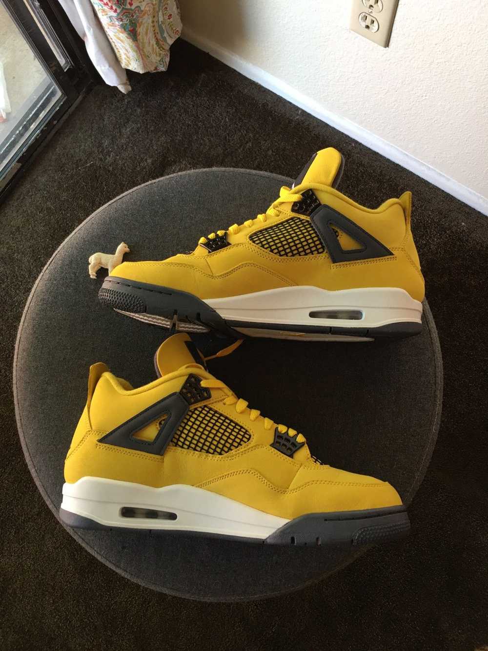 Jordan Brand × Nike Jordan 4 ‘Lightning’ - image 2