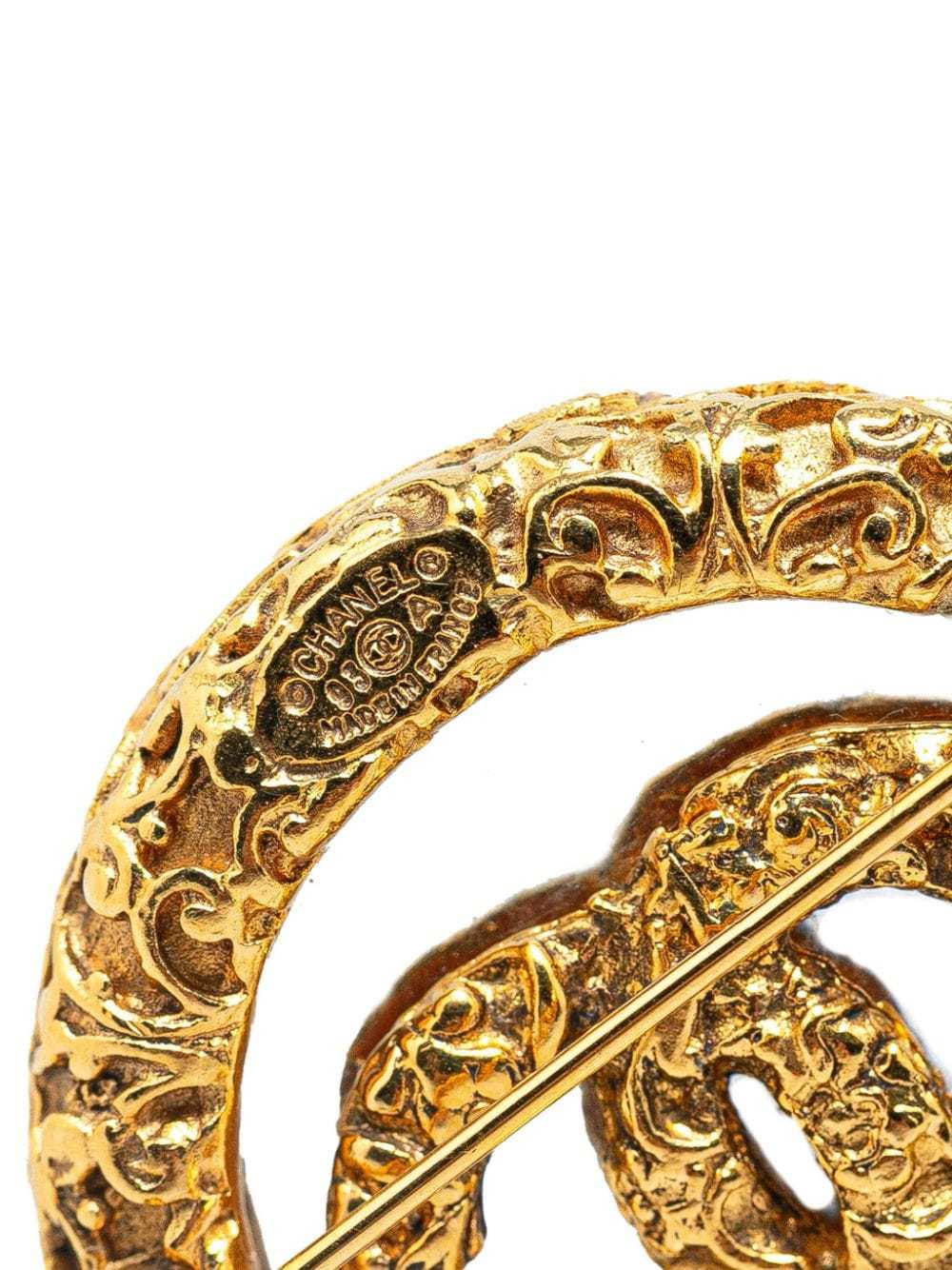 CHANEL Pre-Owned 1993 Gold Plated CC Round costum… - image 2