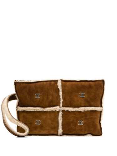 CHANEL Pre-Owned 2000 shearling suede clutch - Bro