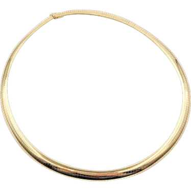 Elegant 14k Yellow Gold Omega Necklace