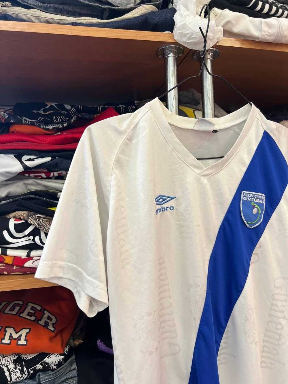 Soccer Jersey × Streetwear × Vintage Umbro Guatem… - image 2