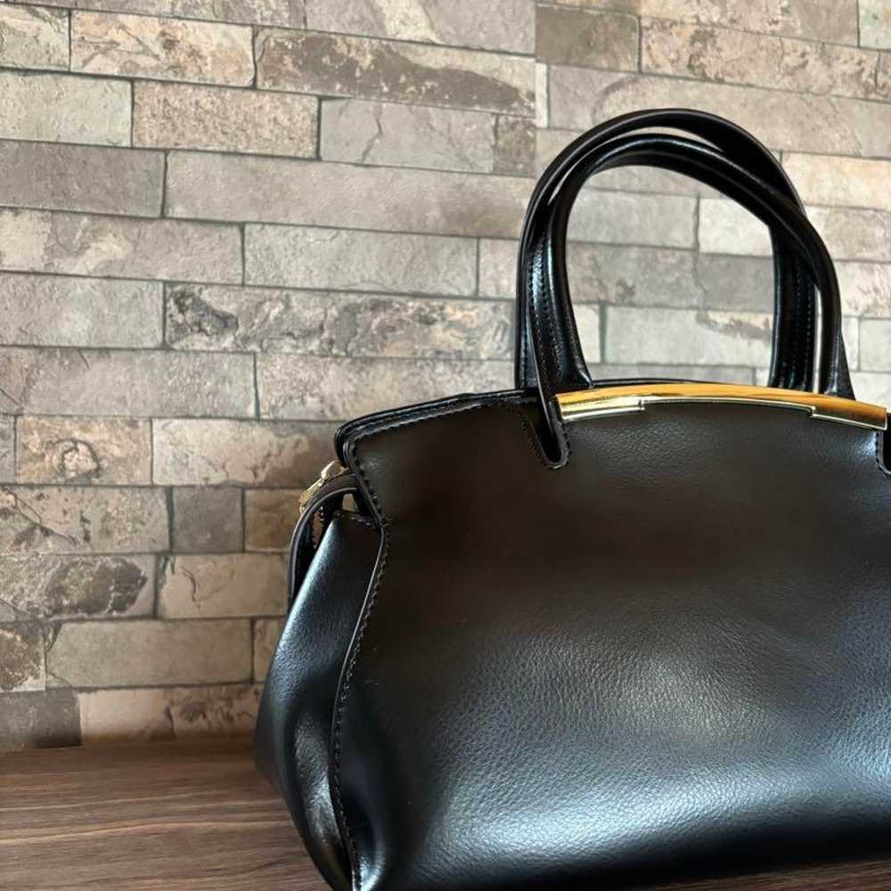 VitaFelice 【Cow Leather】2way Round Handbag Black - image 4