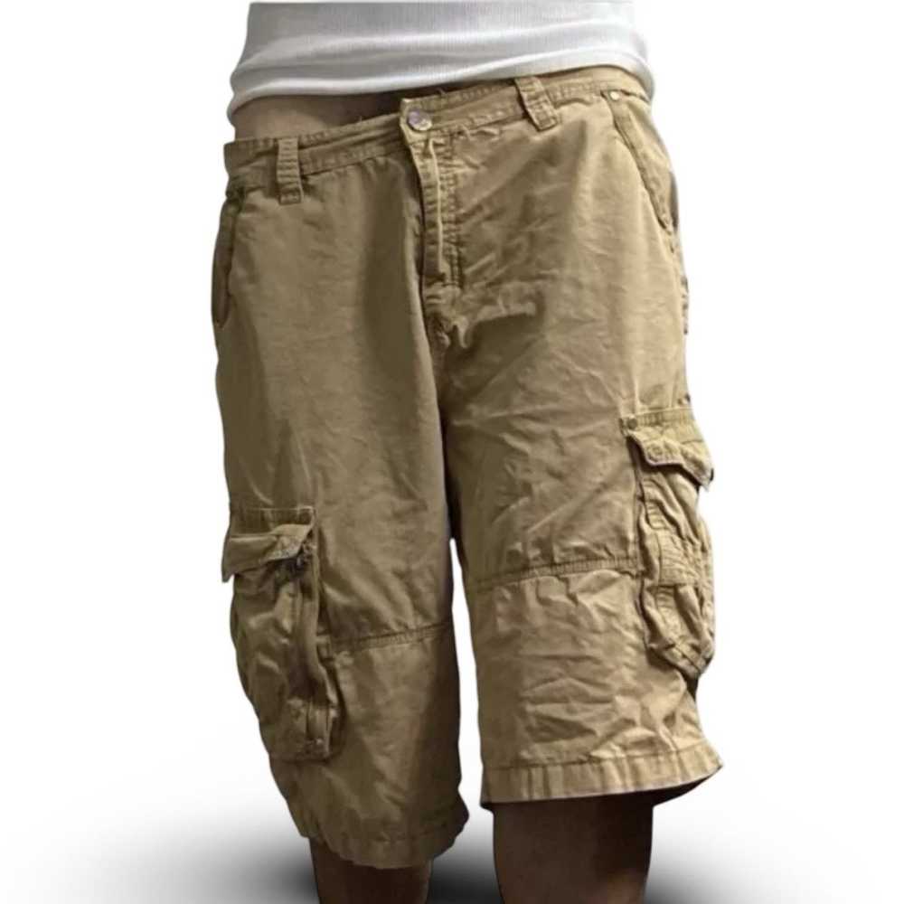 Broken Threads BrokenThreads Cargo Shorts Size 36 - image 3