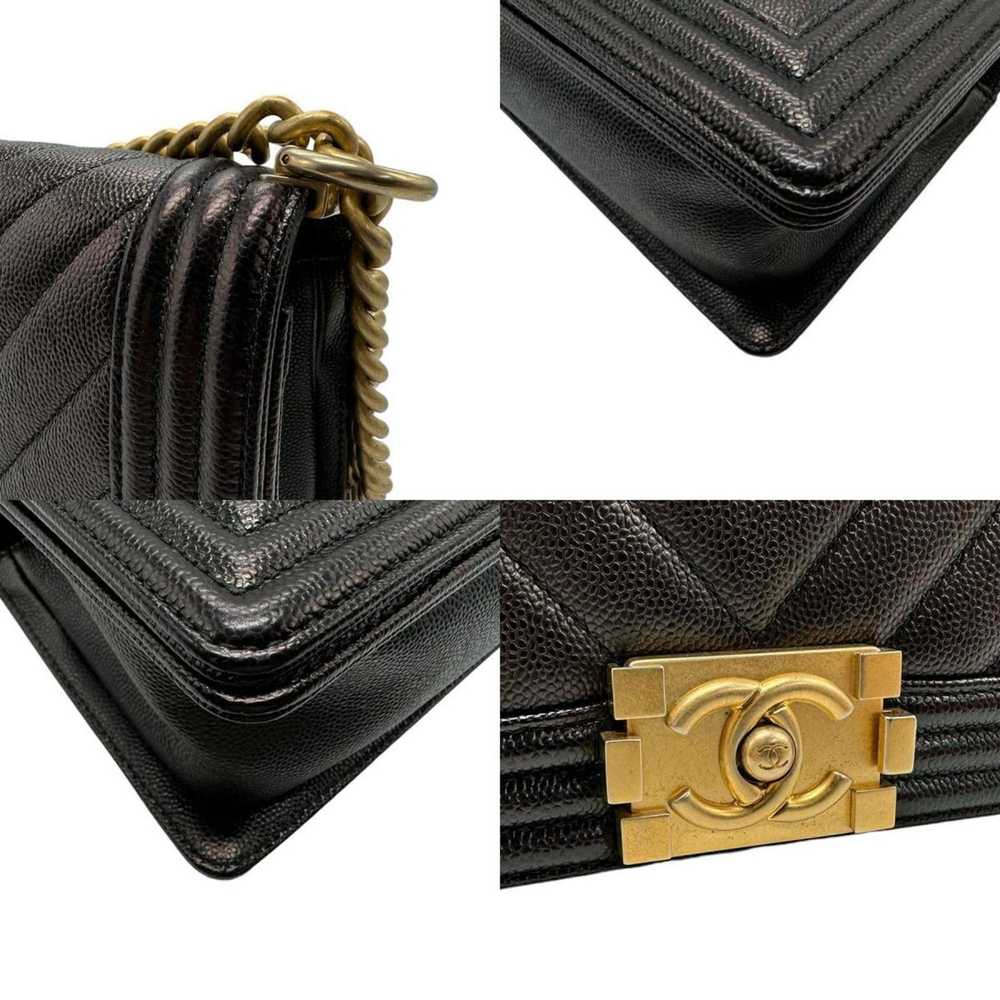 Chanel Boy Black Leather Shoulder Bag (Pre-Owned) - image 4