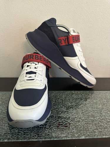 Burberry blue lace up - Gem