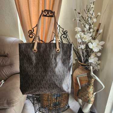 Michael Kors leather signature tote