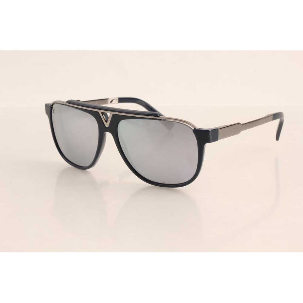 Louis Vuitton Aviator sunglasses - image 4