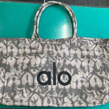 ⭕️ Alo Alo Yoga Tote Bag Tote Bag Horizontal