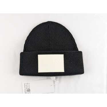 o1rshd1 Size: M / Motif Knitted Beanie in Black - image 1