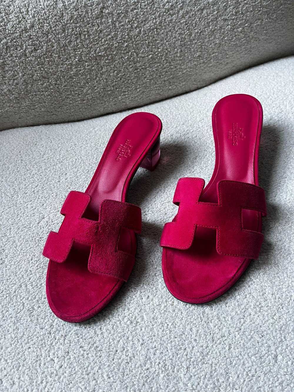 Product Details Hermes Pink Suede Oasis Sandals - image 2