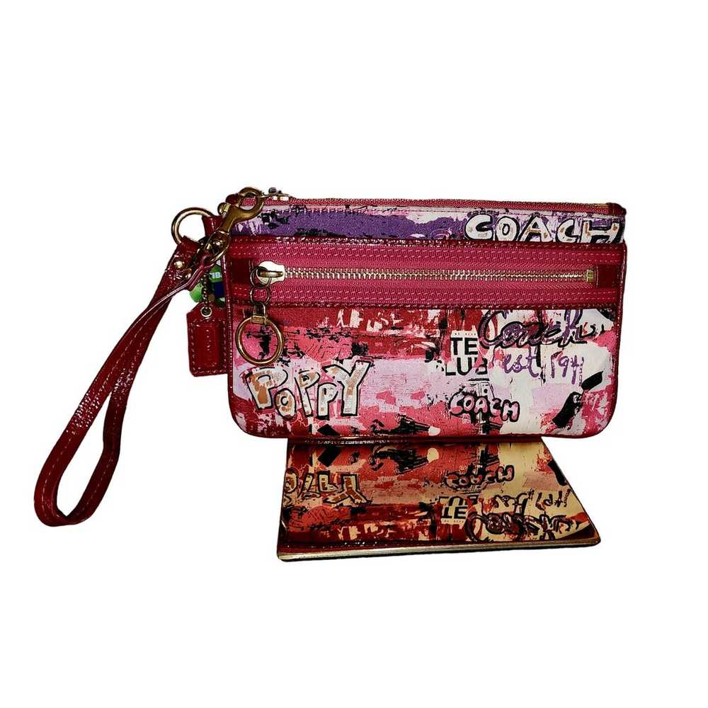 Vintage Rare Coach Poppy Wall Graffiti Wristlet M… - image 1