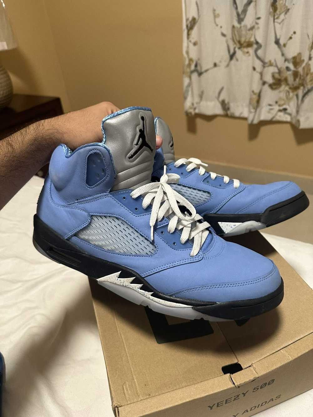 Jordan Brand × Nike Retro 5 UNC - image 11