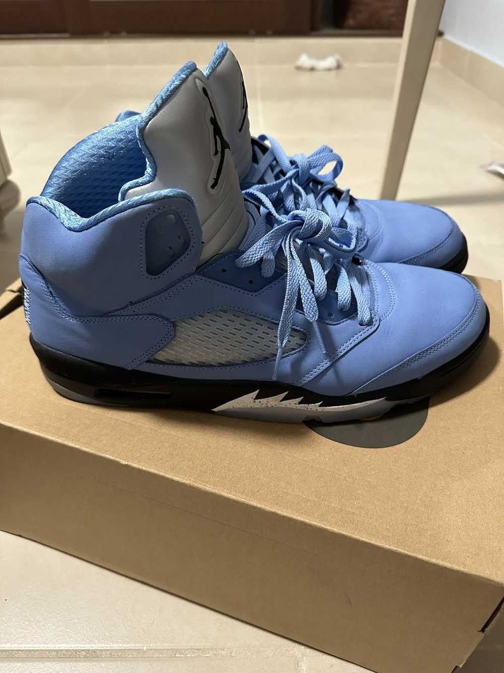 Jordan Brand × Nike Retro 5 UNC - image 2