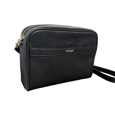 Brand new Furla Avril leather shoulder bag in blac