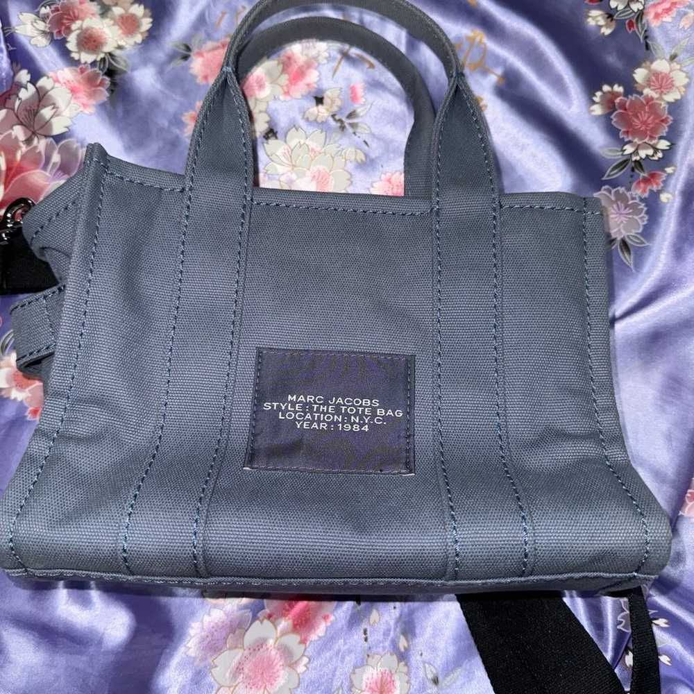 Marc Jacobs The Tote Bag Small - image 4