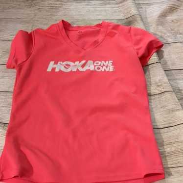 Hoka One One Hoka one one pink tee size small