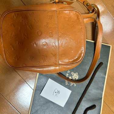 Il Bisonte shoulder bag.