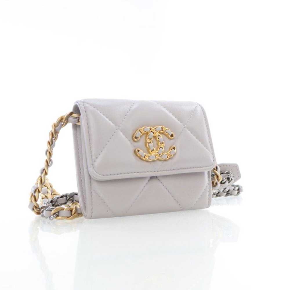 Chanel Chanel 19 leather mini bag - image 2