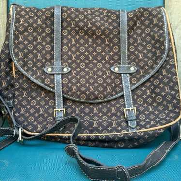 Louis Vuitton crossbody authentic - image 1