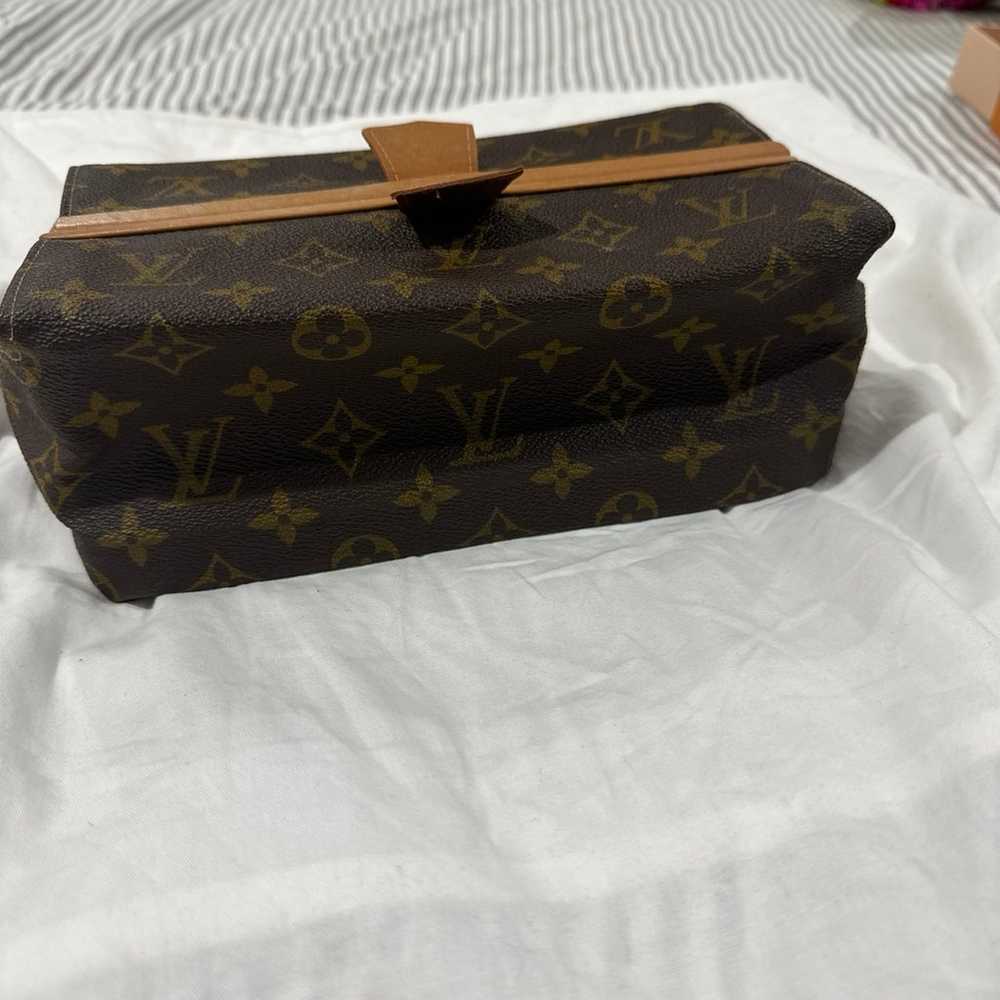 Louis Vuitton Vintage Saks Dopp Kit Toiletry Mono… - image 3