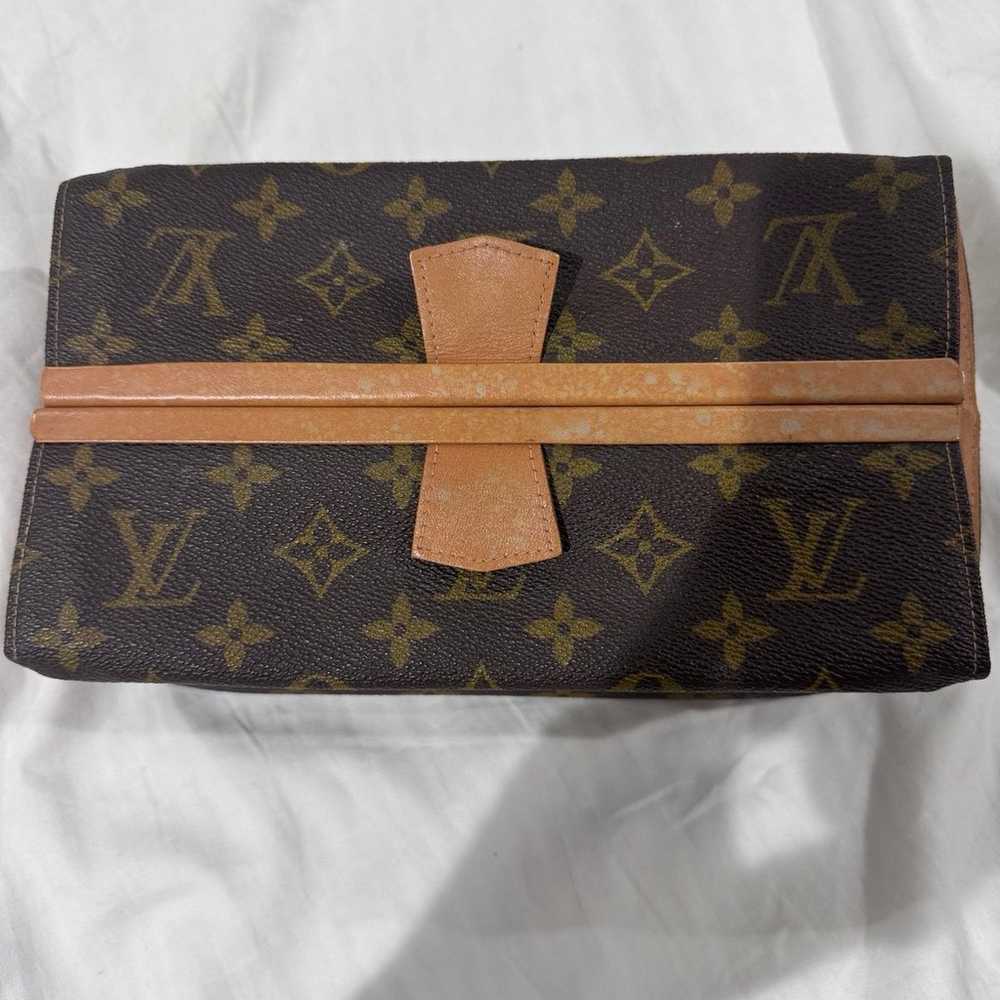 Louis Vuitton Vintage Saks Dopp Kit Toiletry Mono… - image 4